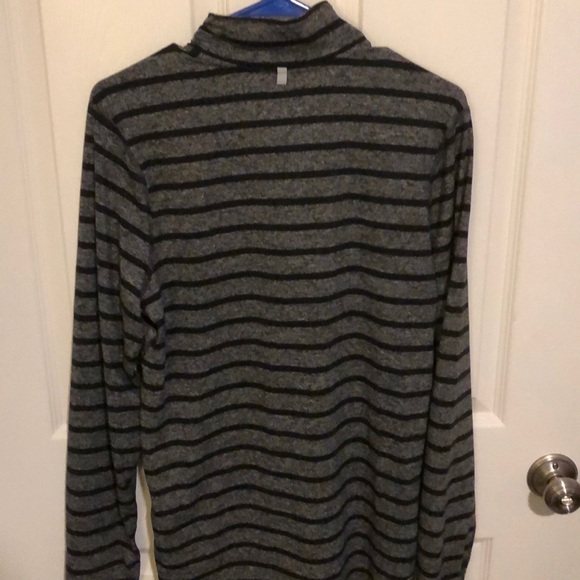 Never worn Nike Black/gray running jacket - Picture 3 of 3